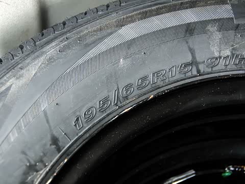 2013�� 1.6L �Զ�Premium