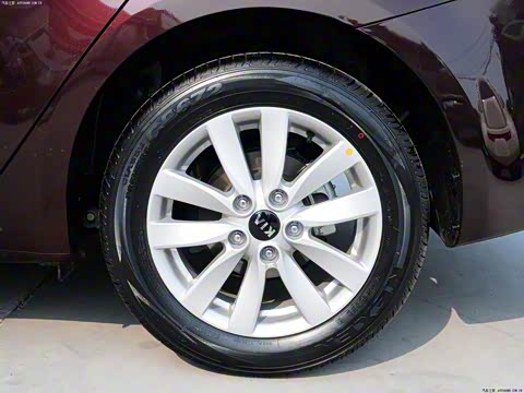 2013�� 1.6L �Զ�Premium