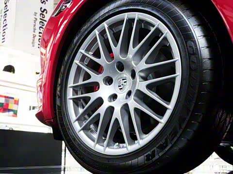 2012�� Cayenne GTS 4.8L