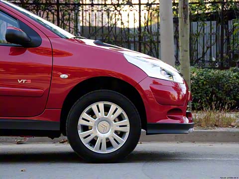 2013�� CROSS 1.4L �ֶ��˶���