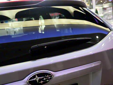 2012�� 2.0i ����������