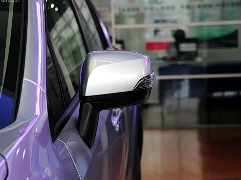 2012�� 2.0i ����������