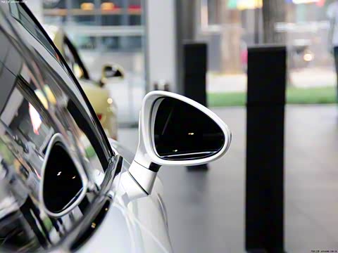 2010�� Panamera Turbo 4.8T