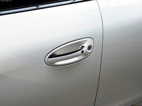 2010�� Panamera Turbo 4.8T