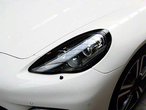 2010�� Panamera Turbo 4.8T