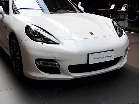 2010�� Panamera Turbo 4.8T