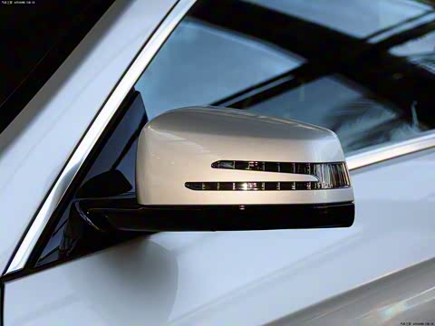 2012�� E 260 CGI Coupe