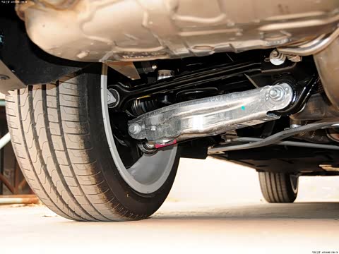 2013�� sDrive18i �˶������װ