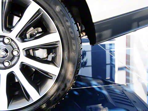 2013�� 5.0 SC V8 AB ��紴����