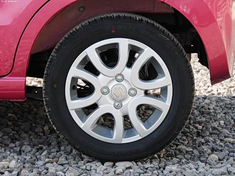 2013�� 1.0L �ֶ�������