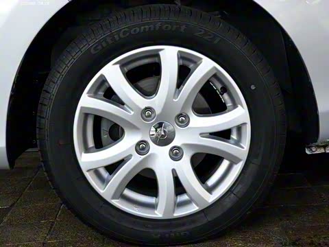 2013�� 1.5L �ֶ��콢��