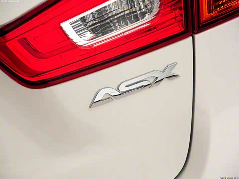 2013�� 1.6L �ֶ�������׼��