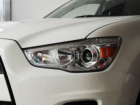 2013�� 1.6L �ֶ�������׼��