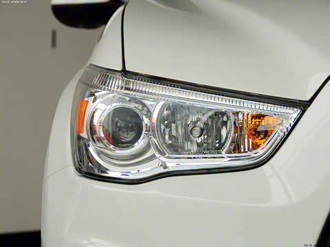 2013�� 1.6L �ֶ�������׼��