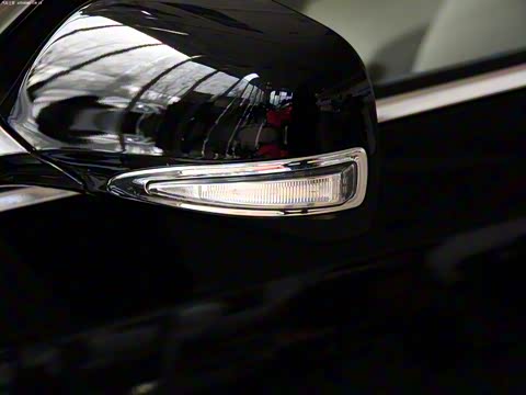 2013�� 1.8T �Զ���Ӣ�� ��V