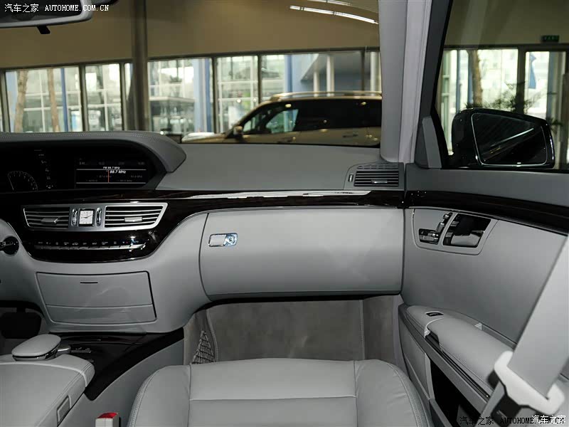 奔驰(进口) 奔驰s级 2012款 s300l 商务简配型