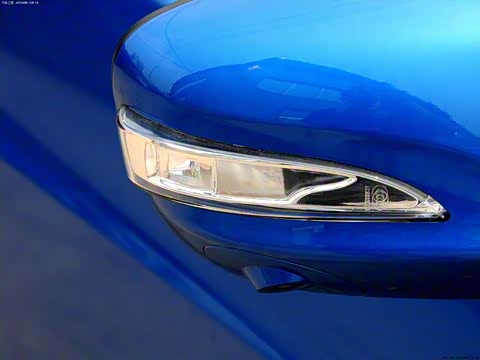 2012�� 1.5L �ֶ�������