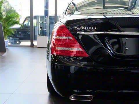 2012�� S 300 L ������ Grand Edition