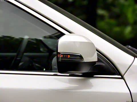 2013�� 2.5i-X ������