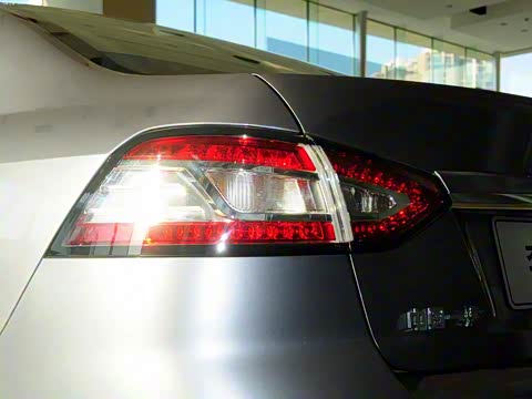 2012�� 2.0L �ֶ�������