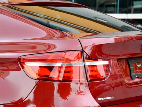 2012�� xDrive35i