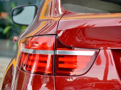 2012�� xDrive35i