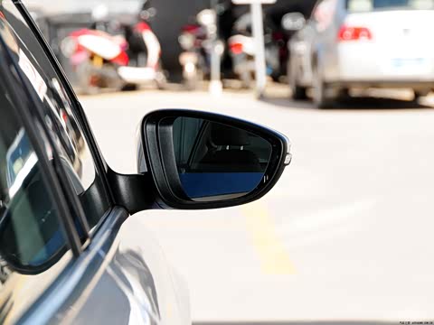 2012�� 1.6L �ֶ�������