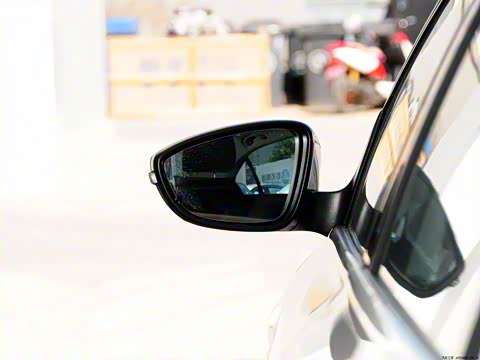 2012�� 1.6L �ֶ�������