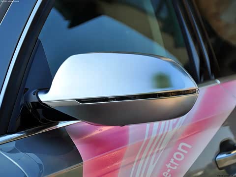 2013�� S8 4.0TFSI quattro