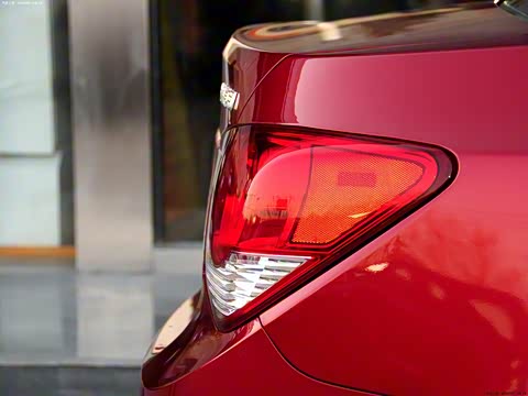 2013�� 1.6L SE AT