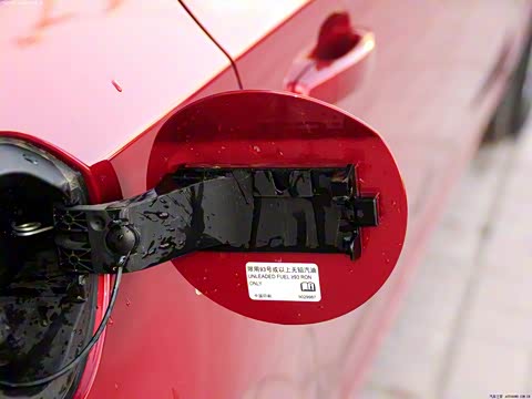 2013�� 1.6L SE AT