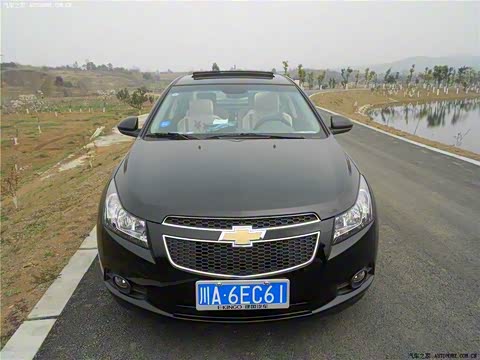 2013�� 1.6L SE MT