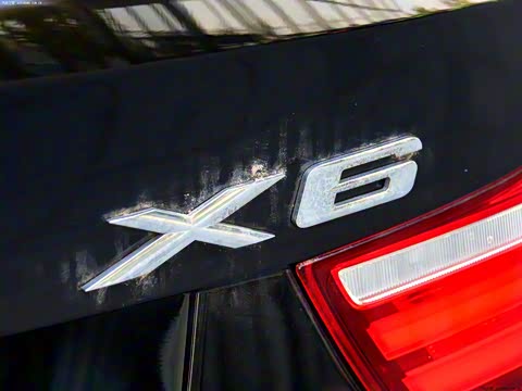 2013�� xDrive50i