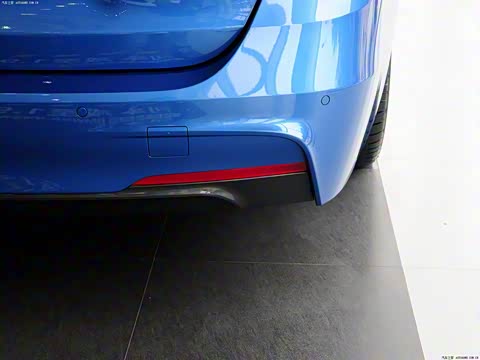 2013�� 328i M�˶��� ���а�