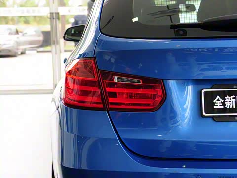 2013�� 328i M�˶��� ���а�