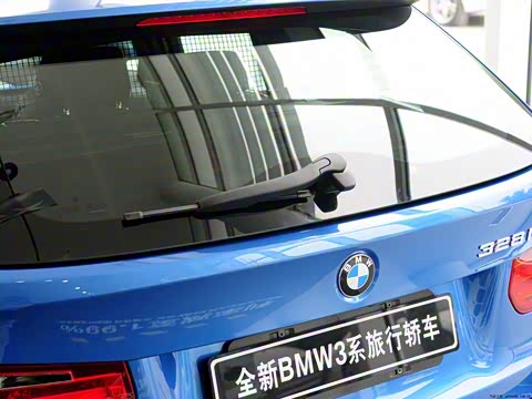 2013�� 328i M�˶��� ���а�