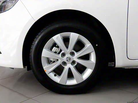 2013�� 1.5L �ֶ���Ӣ��