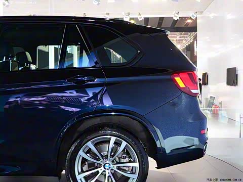 2014�� xDrive50i M�˶���