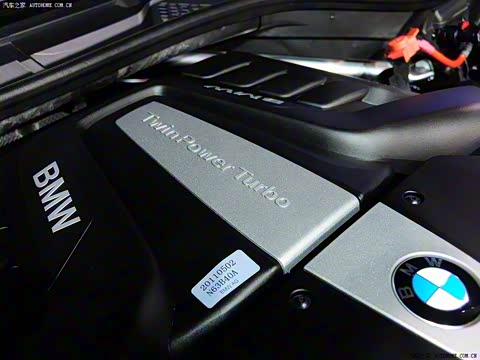 2014�� xDrive50i M�˶���