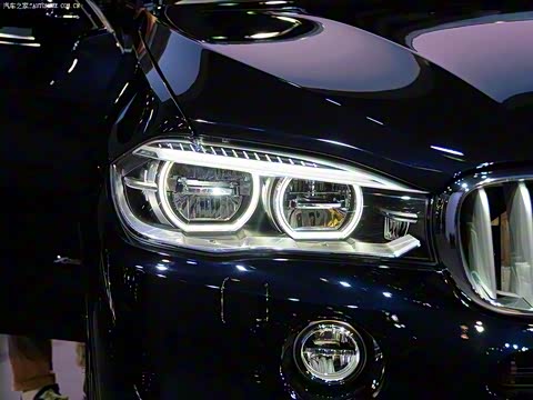 2014�� xDrive50i M�˶���