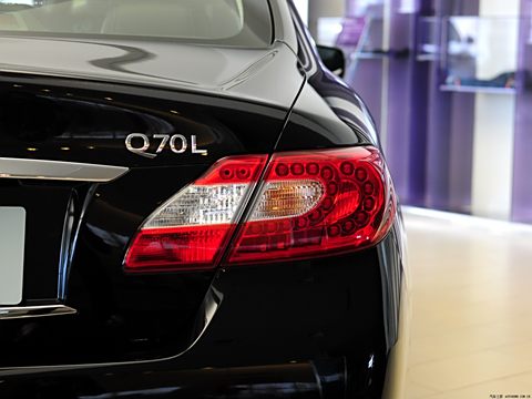 2013 Q70L 2.5L °