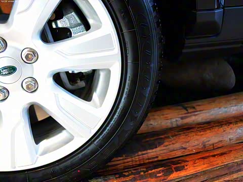 2013�� 5.0 V8 HSE