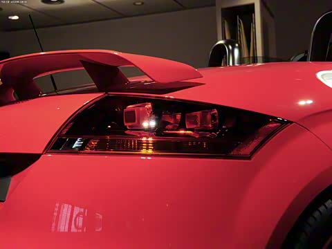 2011�� TTS Roadster 2.0TFSI quattro