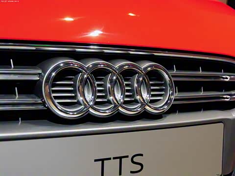 2011�� TTS Roadster 2.0TFSI quattro