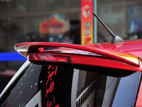 2013�� 1.5L �ֶ��˶���