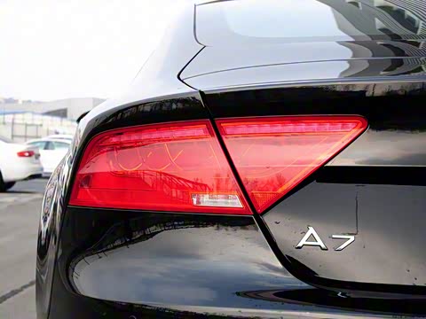 2013�� 50 TFSI quattro������