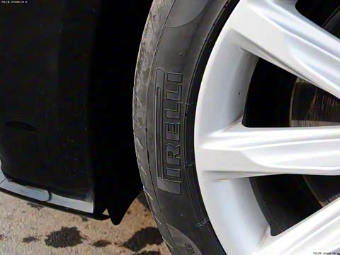 2013�� 50 TFSI quattro������