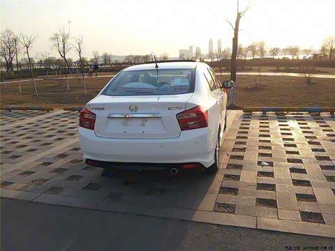 2012�� 1.5L �Զ���Ӣ��