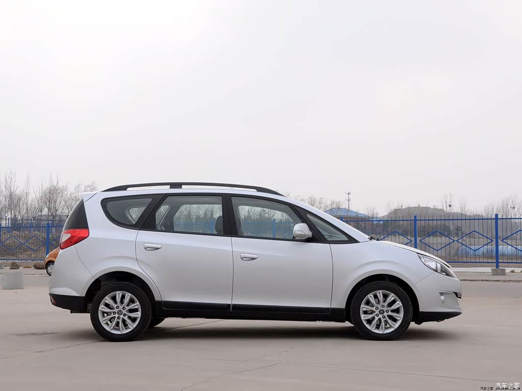 汽车图片 江淮 和悦rs 2013款 1.8l mt豪华型 车身外观