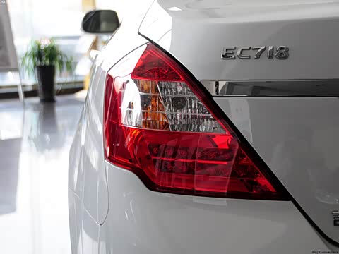 2013�� ���� 1.8L �ֶ������